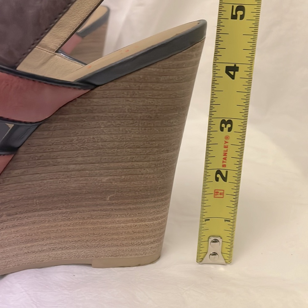 Platform sandals - Picture 10 of 11